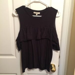 CLOSING SALE / MAKE OFFERS • Ruffle Tee